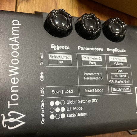 TonewoodAmp Unplug effects unit for acoustic guitar (preowned)