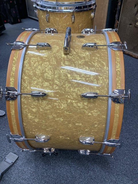 Gretsch Broadkaster 4 piece drum kit USA Reissue shell pack . ( preowned )