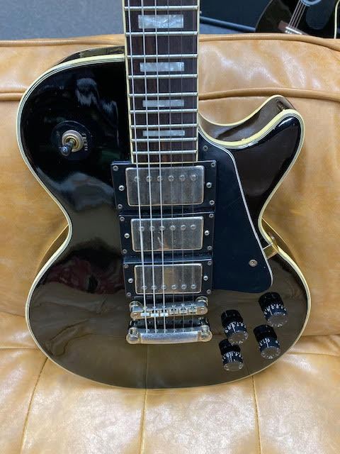 Epiphone 2010 Les Paul Custom w/ original case