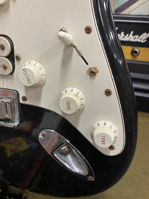 Fender Baritone Sub-sonic 2001 w/ hardcase