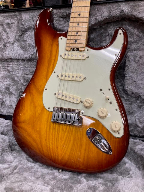 Fender Stratocaster Elite 2016 Sienna Burst w/ hardcase