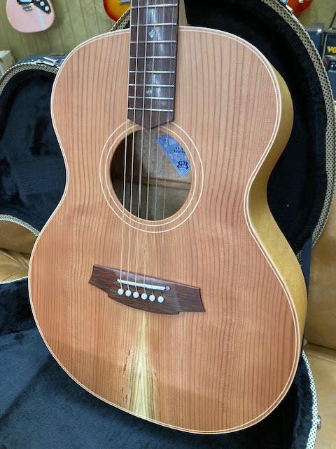 Cole Clark Angel Redwood Silky Oak w/ hardcase