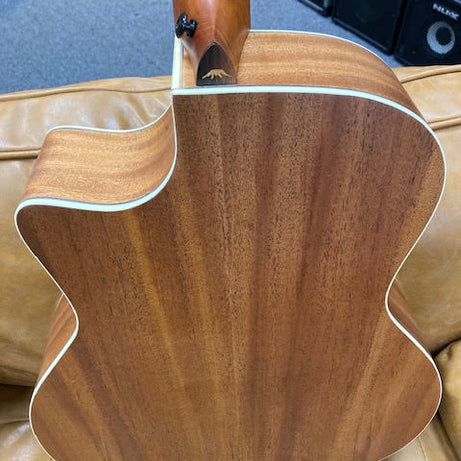 Bromo BAA2CE acoustic / electric guitar