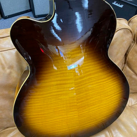 Washburn J-5 Hollowbody 2013 Jazz series (preowned)