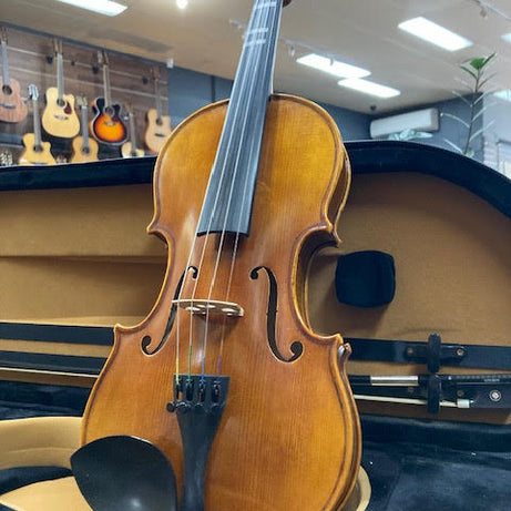 Scott Cao 4/4 violin (preowned)