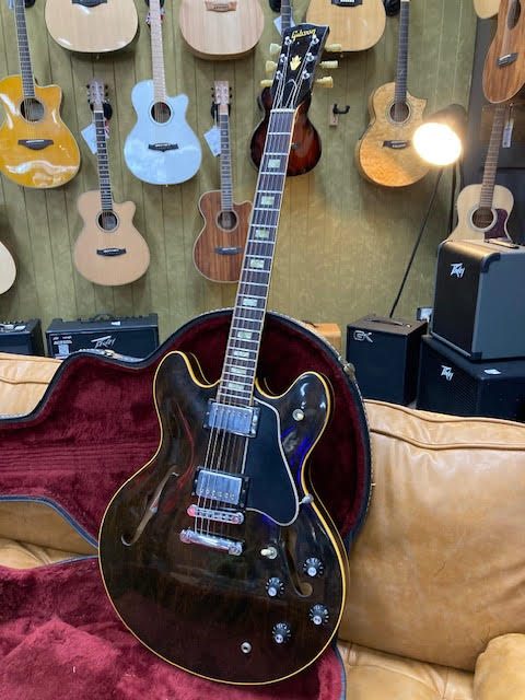 Gibson ES-335 1974-5 Walnut w/ original case