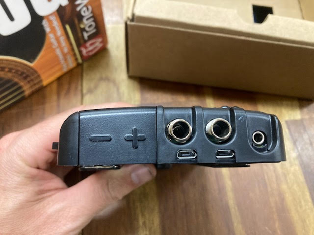 TonewoodAmp Unplug effects unit for acoustic guitar (preowned)