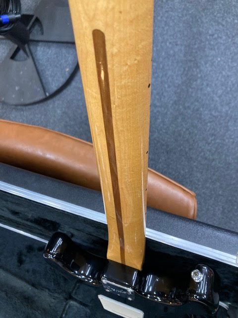 Fender Strat Plus electric guitar - 1 owner Black w/ case