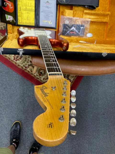 Fender Custom Shop Stratocaster 1967RI Limited edition Relic w/ case + candy