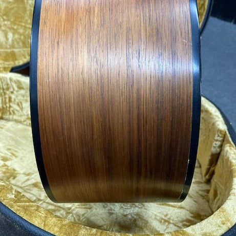 Maton SRS808 blackwood w/ case (preowned)