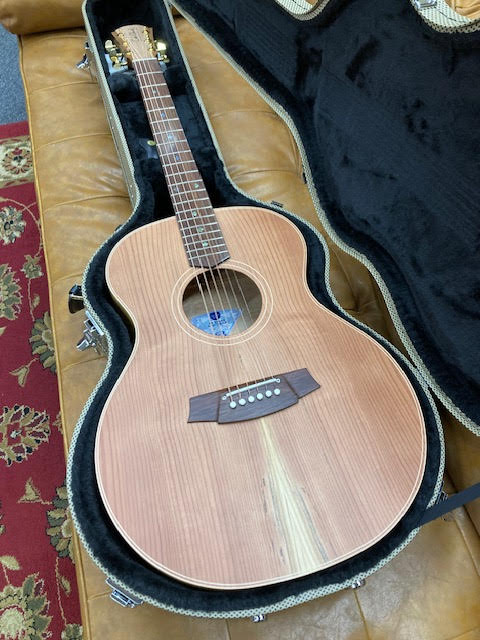 Cole Clark Angel Redwood Silky Oak w/ hardcase
