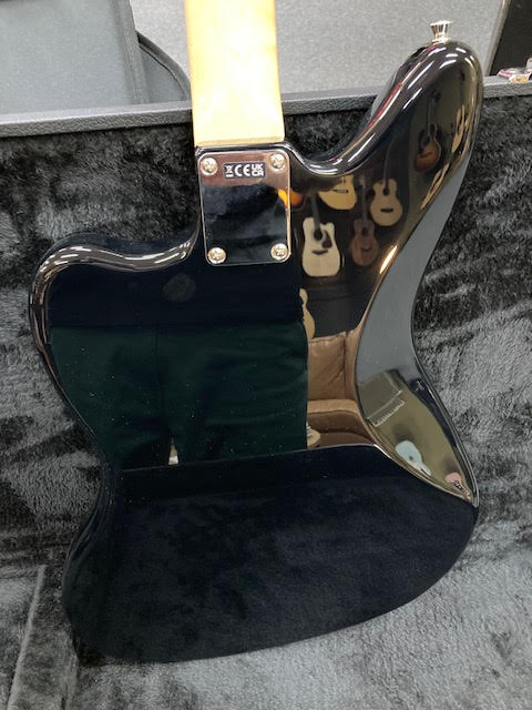 Fender Jaguar Made in Japan Traditional w/ hardcase (preowned)