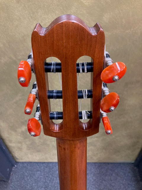 Yamaha NTX900FM Classical Acoustic-Electric Guitar w/Flamed Maple Back (preowned)