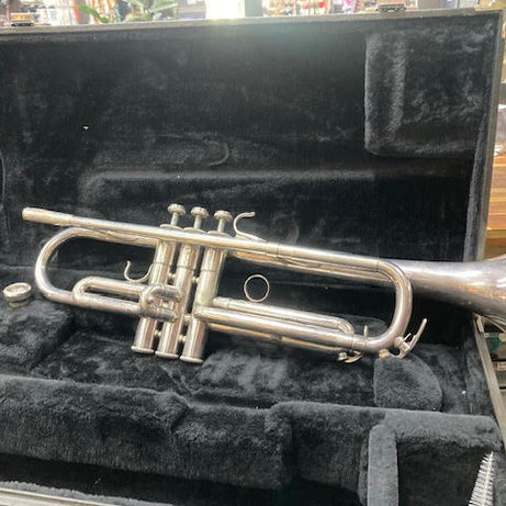 Yamaha ytr732 pro trumpet (preowned)