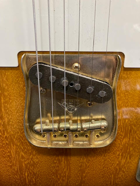 Fender Custom Shop Artisan 2015 Okoume telecaster w/ case