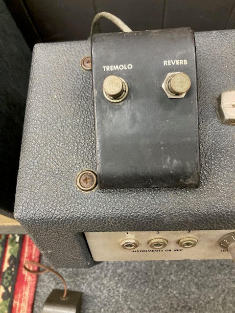 Vintage Epiphone Comet 1960's guitar amplifier