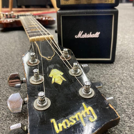Vintage Gibson SG 1969 w/ original Aus delivered case . Players grade