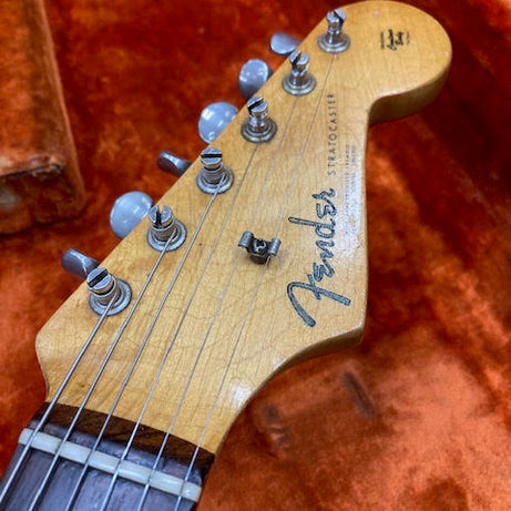 Fender Stratocaster 1962 electric guitar w/ original case - refin