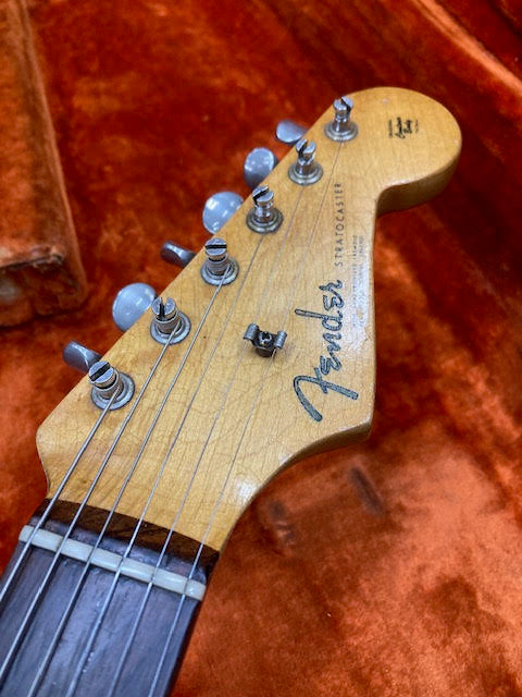 Fender Stratocaster 1962 electric guitar w/ original case - refin