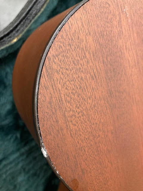 Martin OM-1 acoustic/electric guitar w/case (preowned)