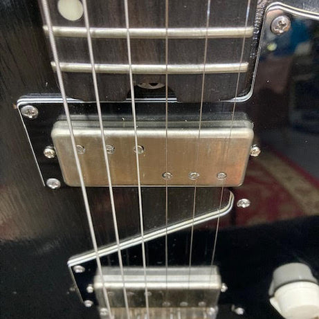 DeluxeTone Cosmopolitan Duo "Sweet Tuxedo" Custom guitar w/ hardcase