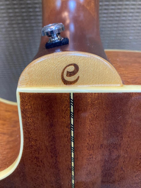 Preowned Cort MR730FX excellent condition Made in Korea w/ polyfoam case