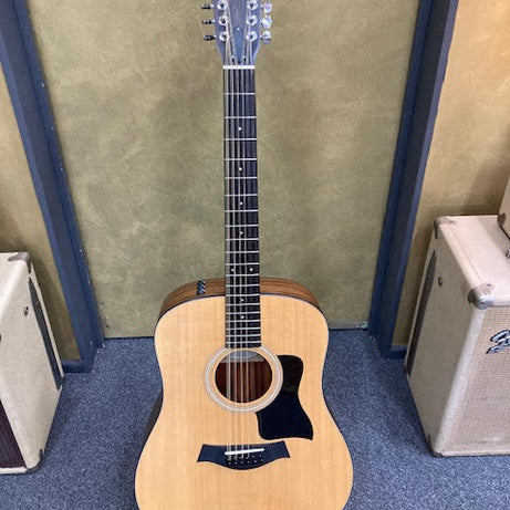 Taylor 150E 12 string guitar w/ MBT hardcase
