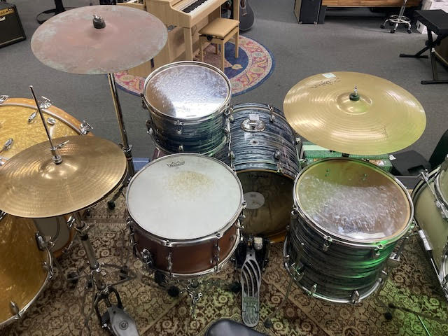 Gretsch Catalina Club Silver Oyster drum kit w/ Zildjian cymbals + hardware (preowned)