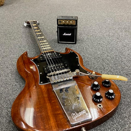 Vintage Gibson SG 1969 w/ original Aus delivered case . Players grade