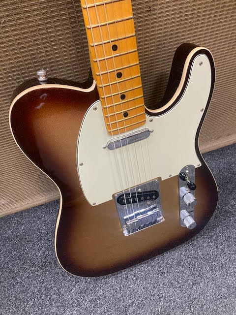 Fender Telecaster Ultra 2022 Mocha Burst w/ hardcase ( preowned )