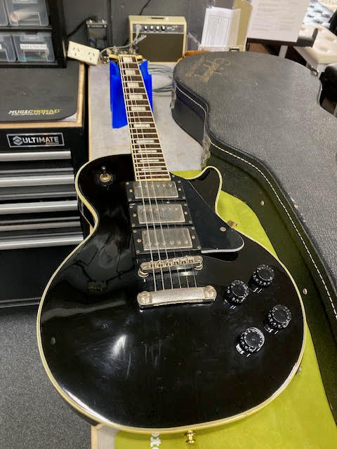 Epiphone 2010 Les Paul Custom w/ original case
