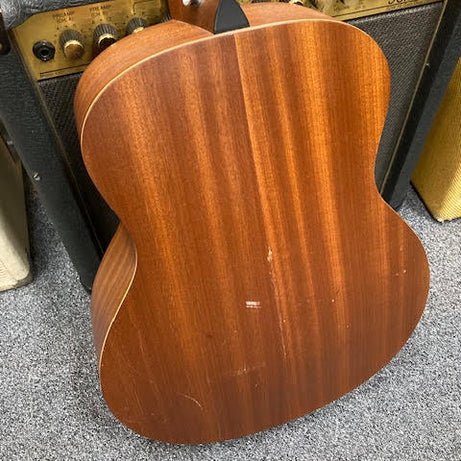 Preowned Taylor GS Mini w/ deluxe gigbag