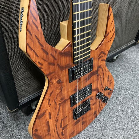 Walton Custom Electric guitar "Razors Edge"