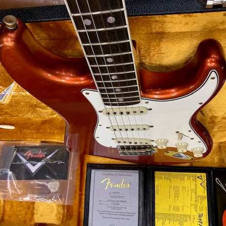 Fender Custom Shop Stratocaster 1967RI Limited edition Relic w/ case + candy