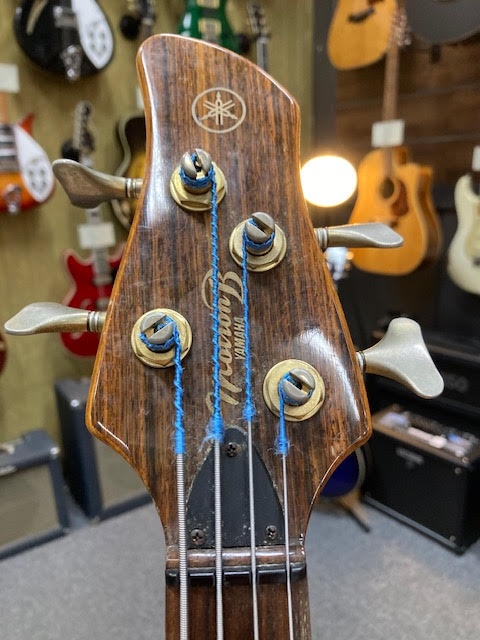 Yamaha Motion B Bass Emerald green w/ hardcase