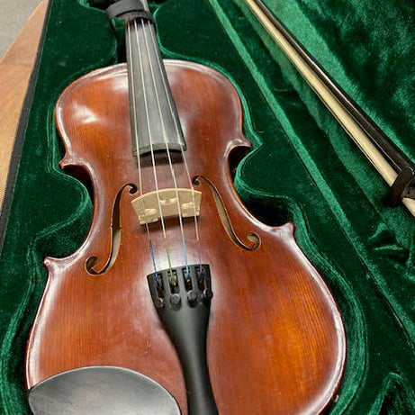 Gliga I Violin Dark Antique w/ case + bow (preowned)