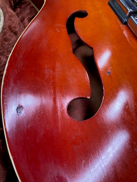 Supro Clermont 1967-8 semi-hollowbody electric guitar w/ case