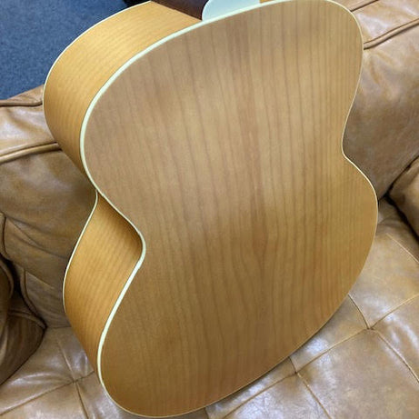 Guild F-2512E 12 string acoustic / electric guitar w/ gigbag (preowned)