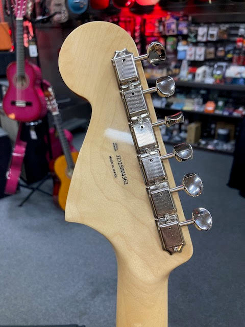 Fender Jaguar Made in Japan Traditional w/ hardcase (preowned)