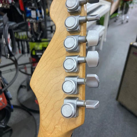 Fender Strat Plus electric guitar - 1 owner Black w/ case