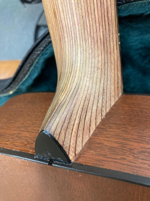 Martin OM-1 acoustic/electric guitar w/case (preowned)