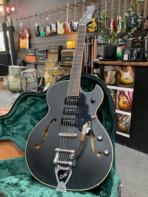 Guild Starfire 1 Jet90 Semi Hollow Satin Black / hardcase ( preowned )