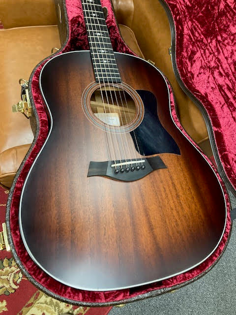 Taylor 327E Grand Pacific acousic/electric guitar w/ case (preowned)
