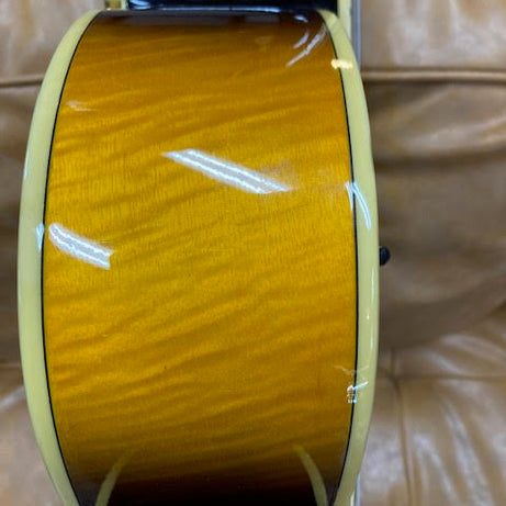 Washburn J-5 Hollowbody 2013 Jazz series (preowned)