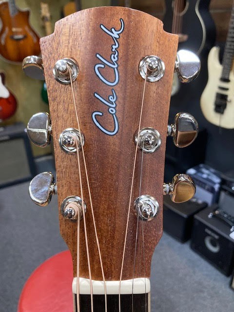 Cole Clark All solid Spruce/Mahogany w/ gigcase Brand New