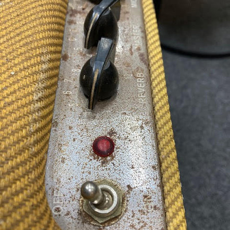 Fender Blues Junior Tweed Limited edition guitar amplifier (preowned)