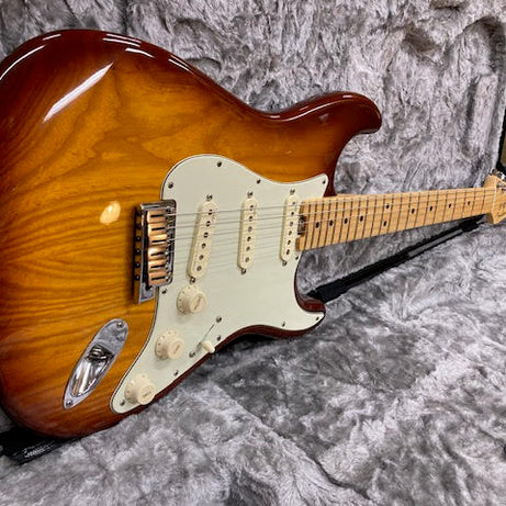 Fender Stratocaster Elite 2016 Sienna Burst w/ hardcase