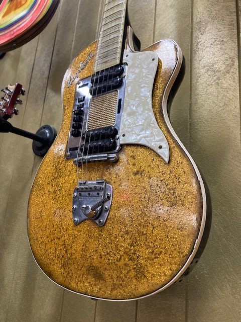 Vintage Hagstrom P90 electric guitar w/ hardcase
