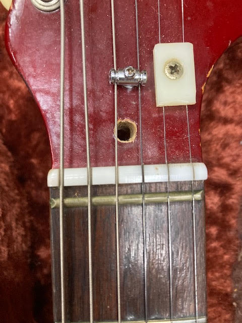 Supro Clermont 1967-8 semi-hollowbody electric guitar w/ case