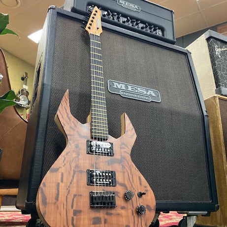 Walton Custom Electric guitar "Razors Edge"